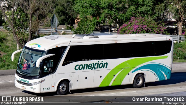 Autobuses Conexión 7323 na cidade de Huehuetoca, Estado de México, México, por Omar Ramírez Thor2102. Número da foto: #13111661.