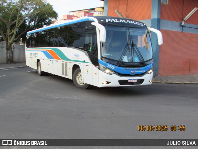 Expresso Palmares 5175 na cidade de Porto Alegre, Rio Grande do Sul, Brasil, por JULIO SILVA. Número da foto: #13111291.