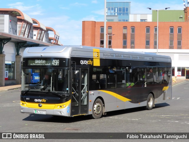 Go North East 5802 na cidade de Gateshead, Tyne and Wear, Inglaterra, por Fábio Takahashi Tanniguchi. Número da foto: #13115006.