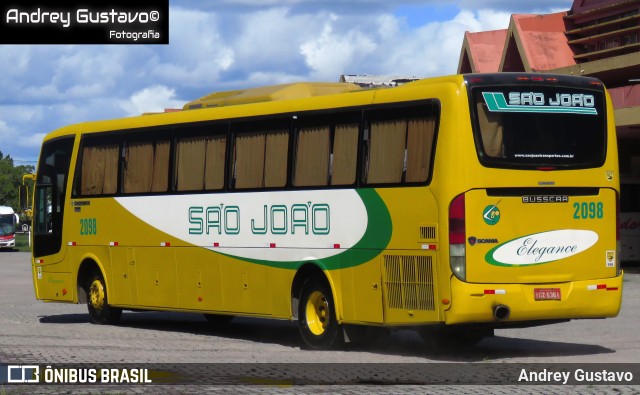 São João - Victor Razzera & Cia. 2098 na cidade de Pelotas, Rio Grande do Sul, Brasil, por Andrey Gustavo. Número da foto: #13114970.