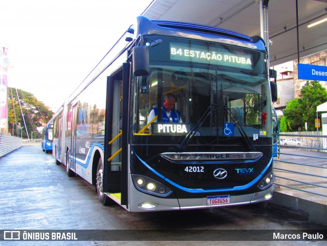 BRT Salvador 42012 na cidade de Salvador, Bahia, Brasil, por Marcos Paulo. Número da foto: #13115843.
