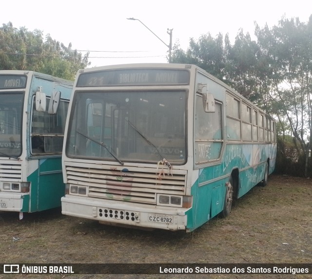 Sucata e Desmanches 00 na cidade de Campinas, São Paulo, Brasil, por Leonardo Sebastiao dos Santos Rodrigues. Número da foto: #13115718.