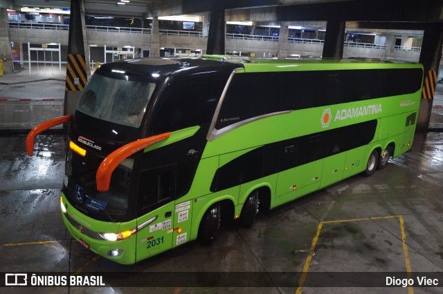 Expresso Adamantina 2031 na cidade de Curitiba, Paraná, Brasil, por Diogo Viec. Número da foto: #13113715.
