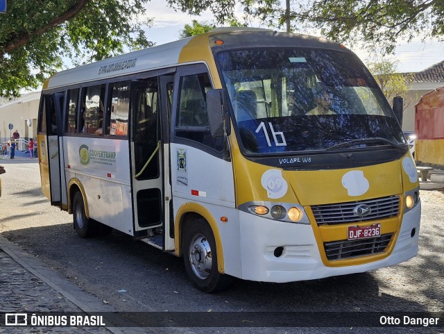 COOPERTRANP 09 na cidade de Parnaíba, Piauí, Brasil, por Otto Danger. Número da foto: #13115499.
