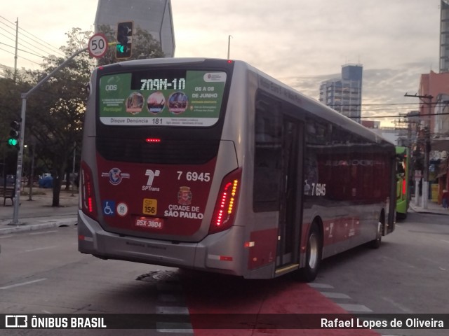 Viação Gatusa Transportes Urbanos 7 6945 na cidade de São Paulo, São Paulo, Brasil, por Rafael Lopes de Oliveira. Número da foto: #13116712.