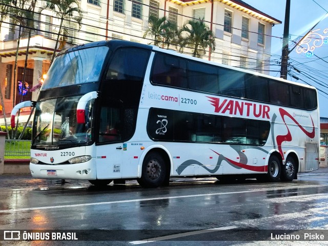 Vantur Turismo 22700 na cidade de Jaraguá do Sul, Santa Catarina, Brasil, por Luciano  Piske. Número da foto: #13117851.