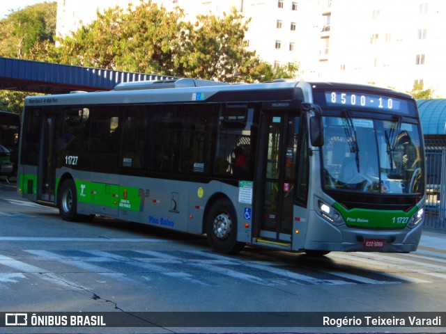 Viação Santa Brígida 1 1727 na cidade de São Paulo, São Paulo, Brasil, por Rogério Teixeira Varadi. Número da foto: #13117686.