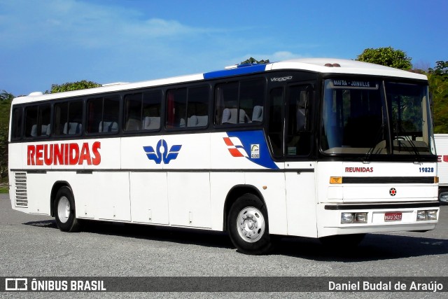 Reunidas Transportes Coletivos 19828 na cidade de Joinville, Santa Catarina, Brasil, por Daniel Budal de Araújo. Número da foto: #13117102.