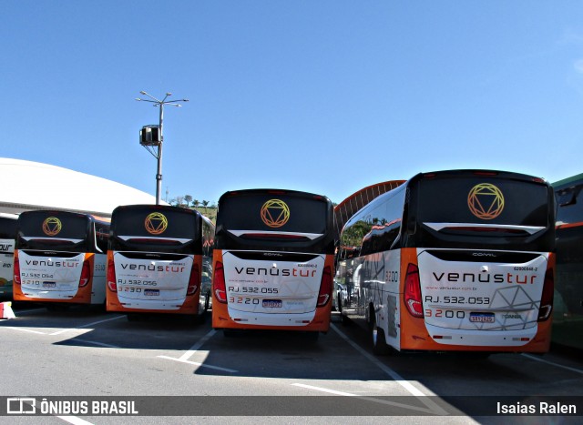 Venus Turística 3200 na cidade de Aparecida, São Paulo, Brasil, por Isaias Ralen. Número da foto: #13118238.