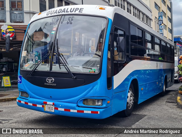 Buses Guadalupe 24 na cidade de Carmen, San José, San José, Costa Rica, por Andrés Martínez Rodríguez. Número da foto: #13117449.