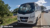 Ônibus Particulares 256 na cidade de Caruaru, Pernambuco, Brasil, por Leon Oliver. Número da foto: #13117785.