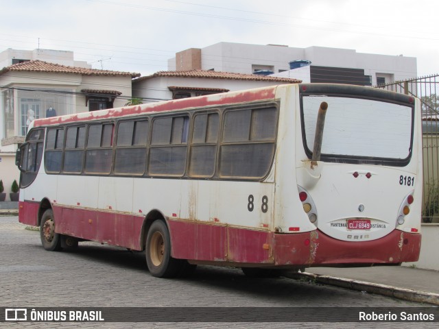 Ônibus Particulares 8181 na cidade de Vitória da Conquista, Bahia, Brasil, por Roberio Santos. Número da foto: #13182349.