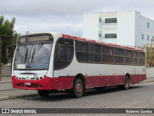 Ônibus Particulares 8181 na cidade de Vitória da Conquista, Bahia, Brasil, por Roberio Santos. Número da foto: #13182365.