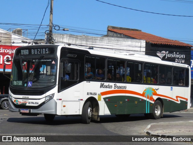 Viação Montes Brancos RJ 196.056 na cidade de Cabo Frio, Rio de Janeiro, Brasil, por Leandro de Sousa Barbosa. Número da foto: #13181807.