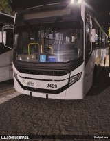 Viação Elite 2409 na cidade de Volta Redonda, Rio de Janeiro, Brasil, por Evelyn Lima. Número da foto: #13181553.