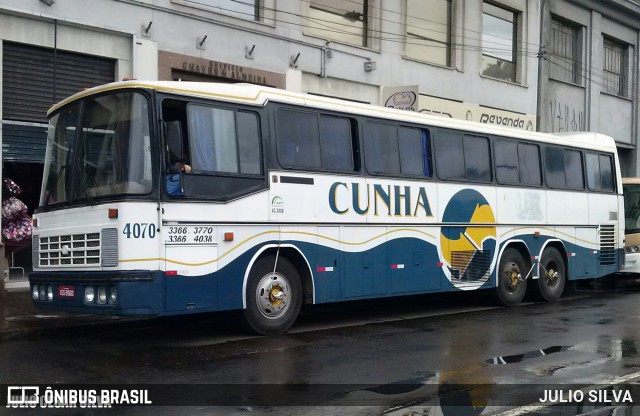 Ônibus Particulares 4070 na cidade de Porto Alegre, Rio Grande do Sul, Brasil, por JULIO SILVA. Número da foto: #13205157.