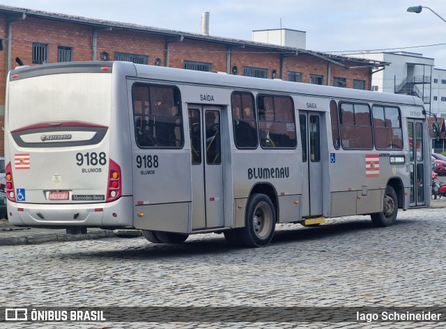 BluMob - Concessionária de Transporte Urbano de Blumenau 9188 na cidade de Blumenau, Santa Catarina, Brasil, por Iago Scheineider. Número da foto: #13205588.
