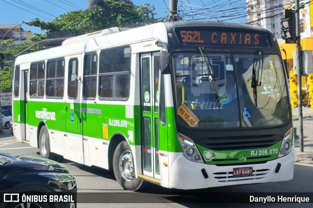 Viação Vera Cruz RJ 205.070 na cidade de Rio de Janeiro, Rio de Janeiro, Brasil, por Danyllo Henrique. Número da foto: #13206346.