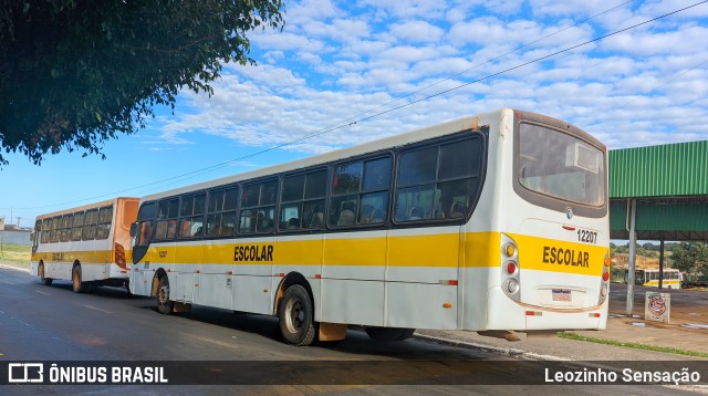 Escolares 12207 na cidade de Cidade Ocidental, Goiás, Brasil, por Leozinho Sensação. Número da foto: #13206896.