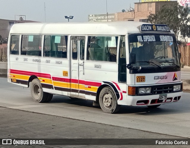 E. Zevallos  na cidade de Villa El Salvador, Lima, Lima Metropolitana, Peru, por Fabricio Cortez. Número da foto: #13205979.