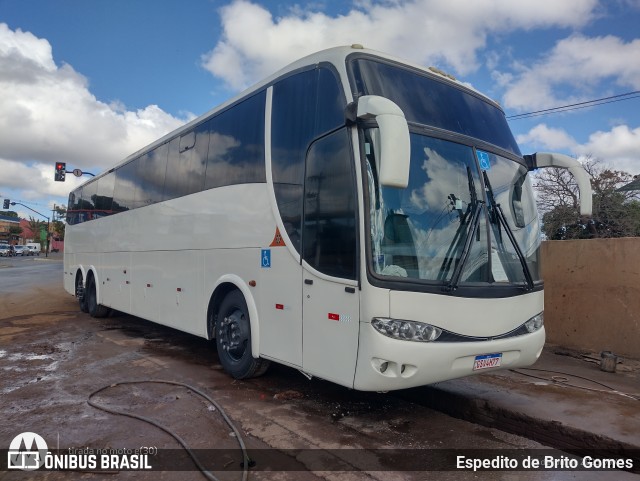 Ônibus Particulares 4777 na cidade de Sete Lagoas, Minas Gerais, Brasil, por Espedito de Brito Gomes. Número da foto: #13205678.