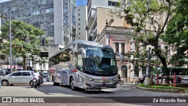 Auto Viação 1001 RJ 108.1115 na cidade de Petrópolis, Rio de Janeiro, Brasil, por Zé Ricardo Reis. Número da foto: #13206221.