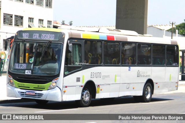 Viação VG B31070 na cidade de Rio de Janeiro, Rio de Janeiro, Brasil, por Paulo Henrique Pereira Borges. Número da foto: #13205760.