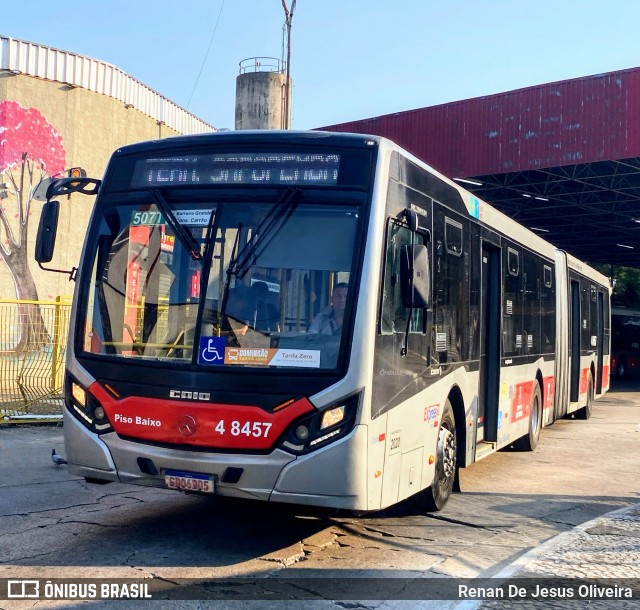 Express Transportes Urbanos Ltda 4 8457 na cidade de São Paulo, São Paulo, Brasil, por Renan De Jesus Oliveira. Número da foto: #13205183.