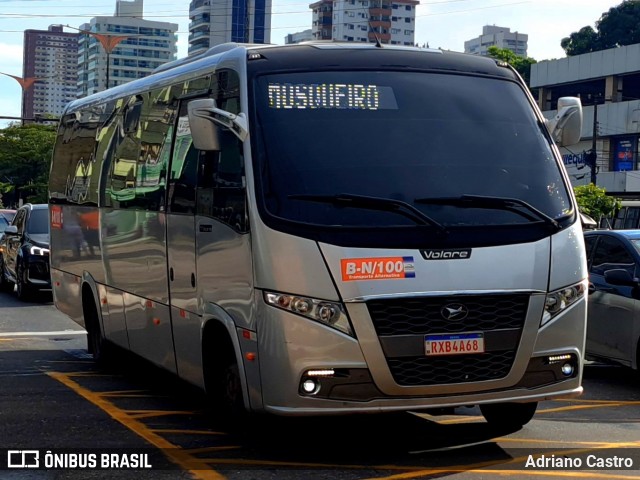 Transporte Alternativo Terminal B-N/100 na cidade de Belém, Pará, Brasil, por Adriano Castro. Número da foto: #13205891.