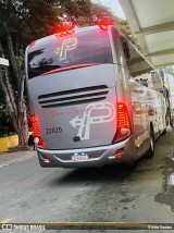 Paraibuna Transportes 22020 na cidade de Carangola, Minas Gerais, Brasil, por Victor Santos. Número da foto: #:id.