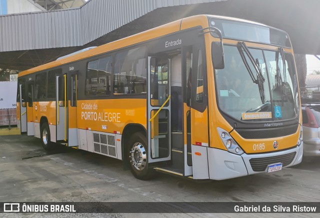 Companhia Carris Porto-Alegrense 0185 na cidade de Porto Alegre, Rio Grande do Sul, Brasil, por Gabriel da Silva Ristow. Número da foto: #13208149.