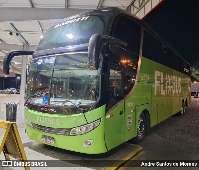 FlixBus Transporte e Tecnologia do Brasil 3520 na cidade de Registro, São Paulo, Brasil, por Andre Santos de Moraes. Número da foto: #13208051.