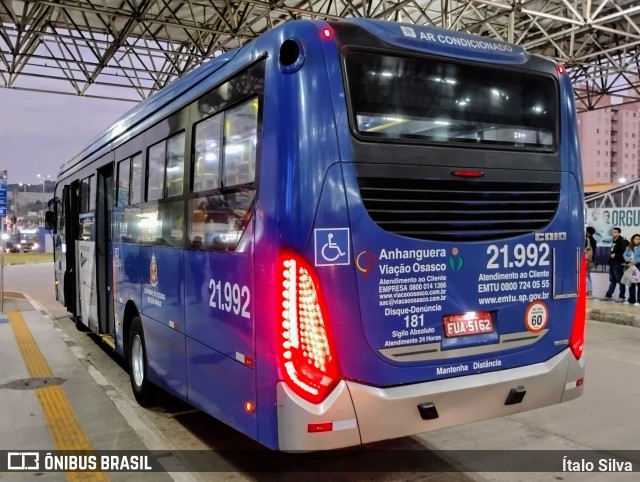 Viação Osasco 21.992 na cidade de Osasco, São Paulo, Brasil, por Ítalo Silva. Número da foto: #13208889.