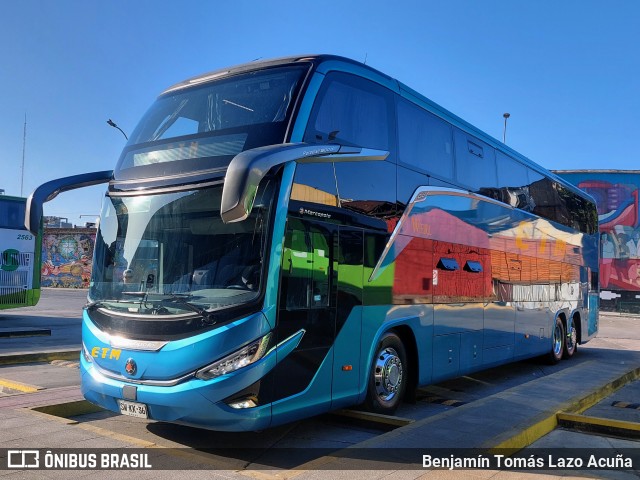 ETM - Empresa de Transporte Maullín 521 na cidade de Valparaíso, Valparaíso, Valparaíso, Chile, por Benjamín Tomás Lazo Acuña. Número da foto: #13207415.