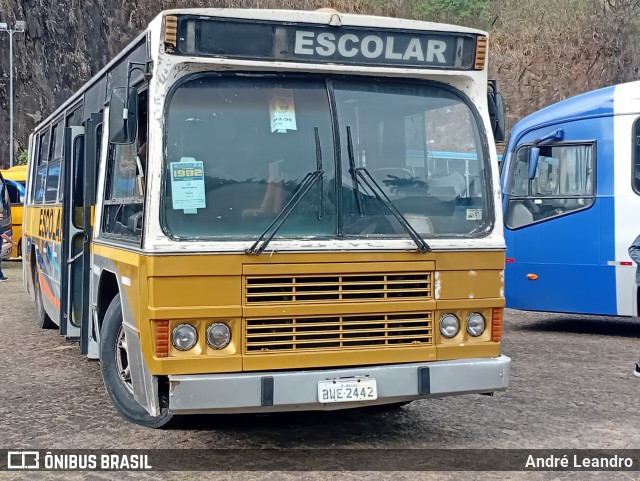 Escolares 2442 na cidade de Campinas, São Paulo, Brasil, por André Leandro. Número da foto: #13209044.