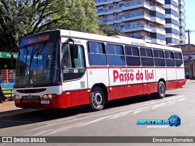 Transportes Passo do Ijuí 57 na cidade de Santo Ângelo, Rio Grande do Sul, Brasil, por Emerson Dorneles. Número da foto: #13207687.