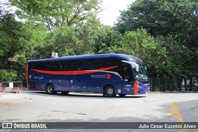 Viação Riodoce 82511 na cidade de São Paulo, São Paulo, Brasil, por Julio Cesar Euzebio Alves. Número da foto: #13208645.