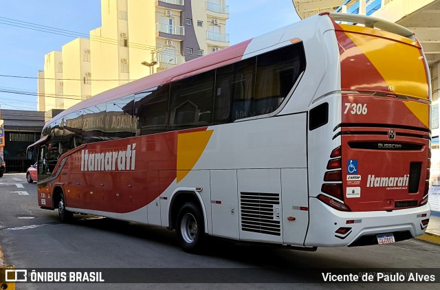 Expresso Itamarati 7306 na cidade de Aparecida, São Paulo, Brasil, por Vicente de Paulo Alves. Número da foto: #13209337.