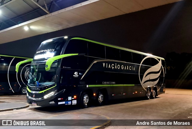 Viação Garcia 90001 na cidade de Curitiba, Paraná, Brasil, por Andre Santos de Moraes. Número da foto: #13210100.
