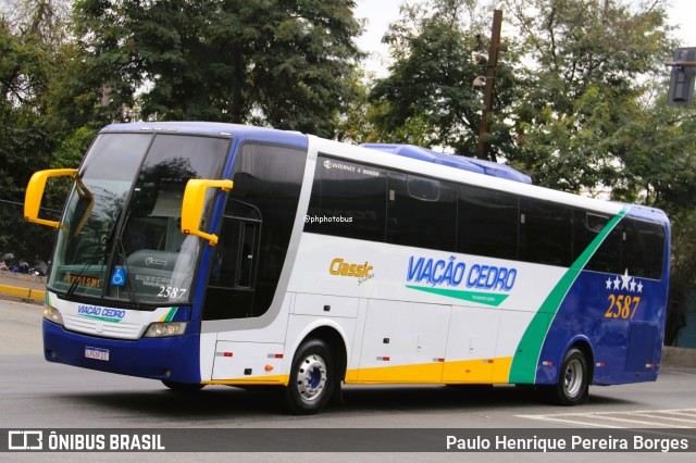 Viação Cedro 2587 na cidade de Volta Redonda, Rio de Janeiro, Brasil, por Paulo Henrique Pereira Borges. Número da foto: #13211911.