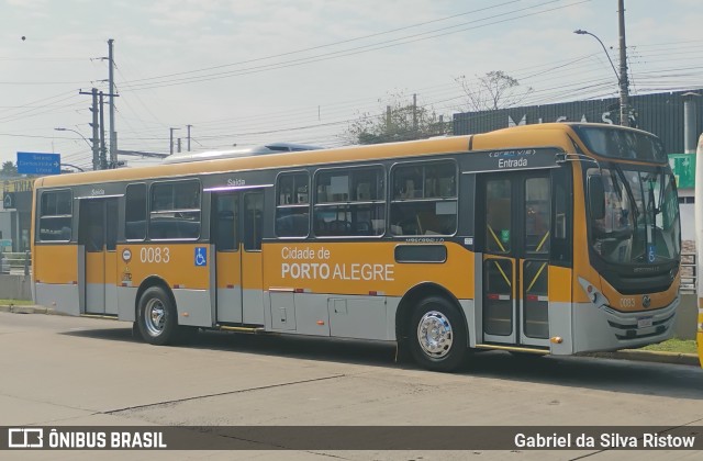Companhia Carris Porto-Alegrense 0083 na cidade de Porto Alegre, Rio Grande do Sul, Brasil, por Gabriel da Silva Ristow. Número da foto: #13210344.