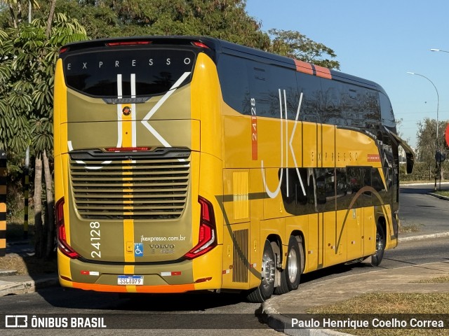 Expresso JK 24128 na cidade de Brasília, Distrito Federal, Brasil, por Paulo Henrique Coelho Correa. Número da foto: #13209772.