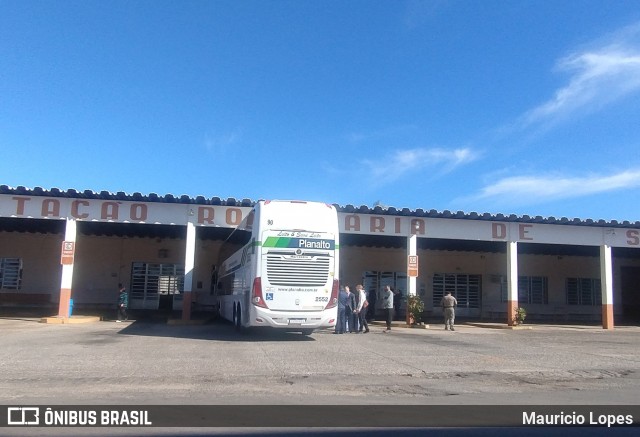 Planalto Transportes 2552 na cidade de Santiago, Rio Grande do Sul, Brasil, por Mauricio Lopes. Número da foto: #13210285.