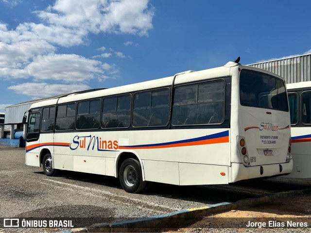 Viação Sul Minas 6610 na cidade de Passos, Minas Gerais, Brasil, por Jorge Elias Neres. Número da foto: #13209533.