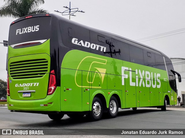 Auto Viação Gadotti 3521 na cidade de Itajaí, Santa Catarina, Brasil, por Jonatan Eduardo Jurk Ramos. Número da foto: #13212062.