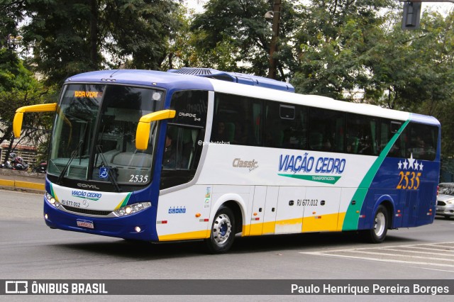 Viação Cedro 2535 na cidade de Volta Redonda, Rio de Janeiro, Brasil, por Paulo Henrique Pereira Borges. Número da foto: #13211899.