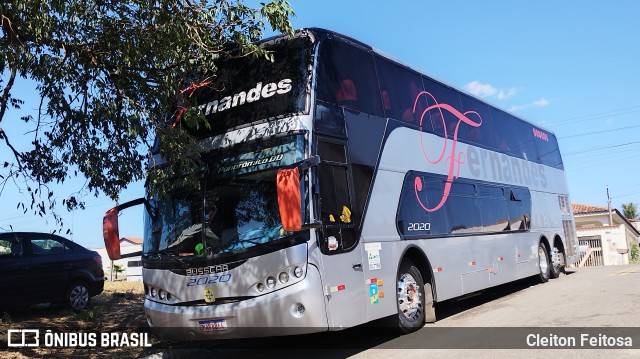 Fernandes Turismo 2020 na cidade de Trindade, Goiás, Brasil, por Cleiton Feitosa. Número da foto: #13213777.