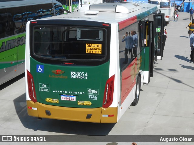Viação Nossa Senhora de Lourdes B58054 na cidade de Duque de Caxias, Rio de Janeiro, Brasil, por Augusto César. Número da foto: #13214709.