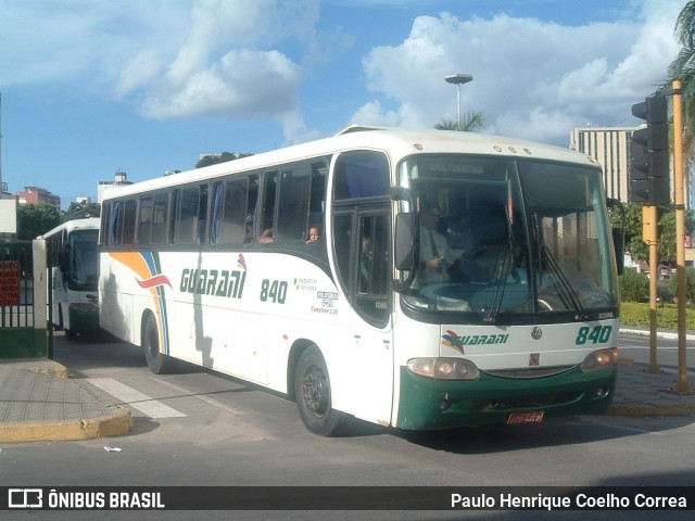 Viação Guarani 840 na cidade de Governador Valadares, Minas Gerais, Brasil, por Paulo Henrique Coelho Correa. Número da foto: #13213141.