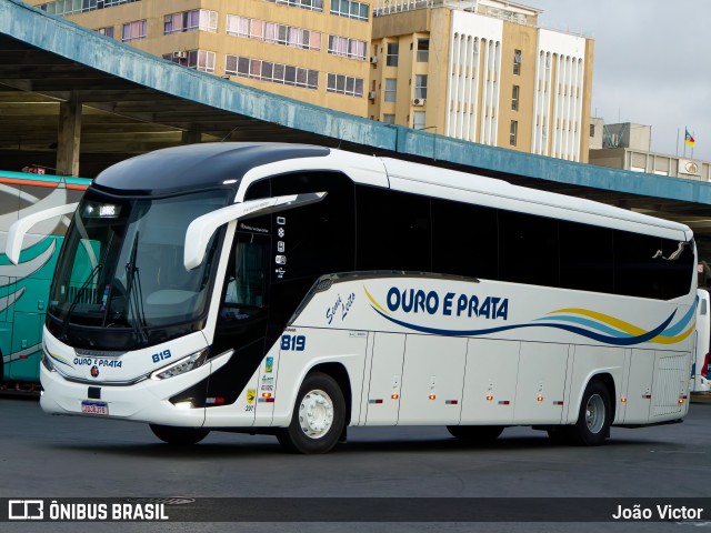 Viação Ouro e Prata 819 na cidade de Porto Alegre, Rio Grande do Sul, Brasil, por João Victor. Número da foto: #13212687.